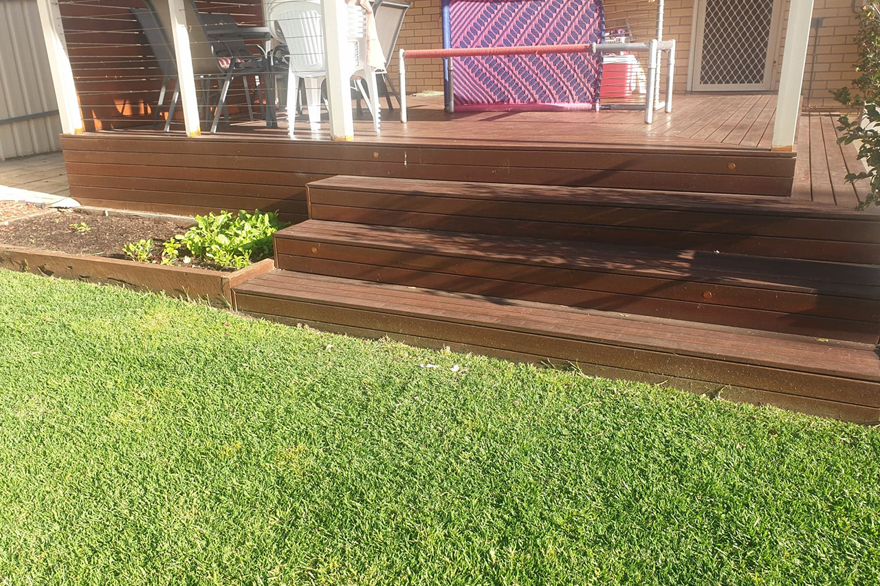 Deck-verandah-backyard-entertaining-north-adelaide-1